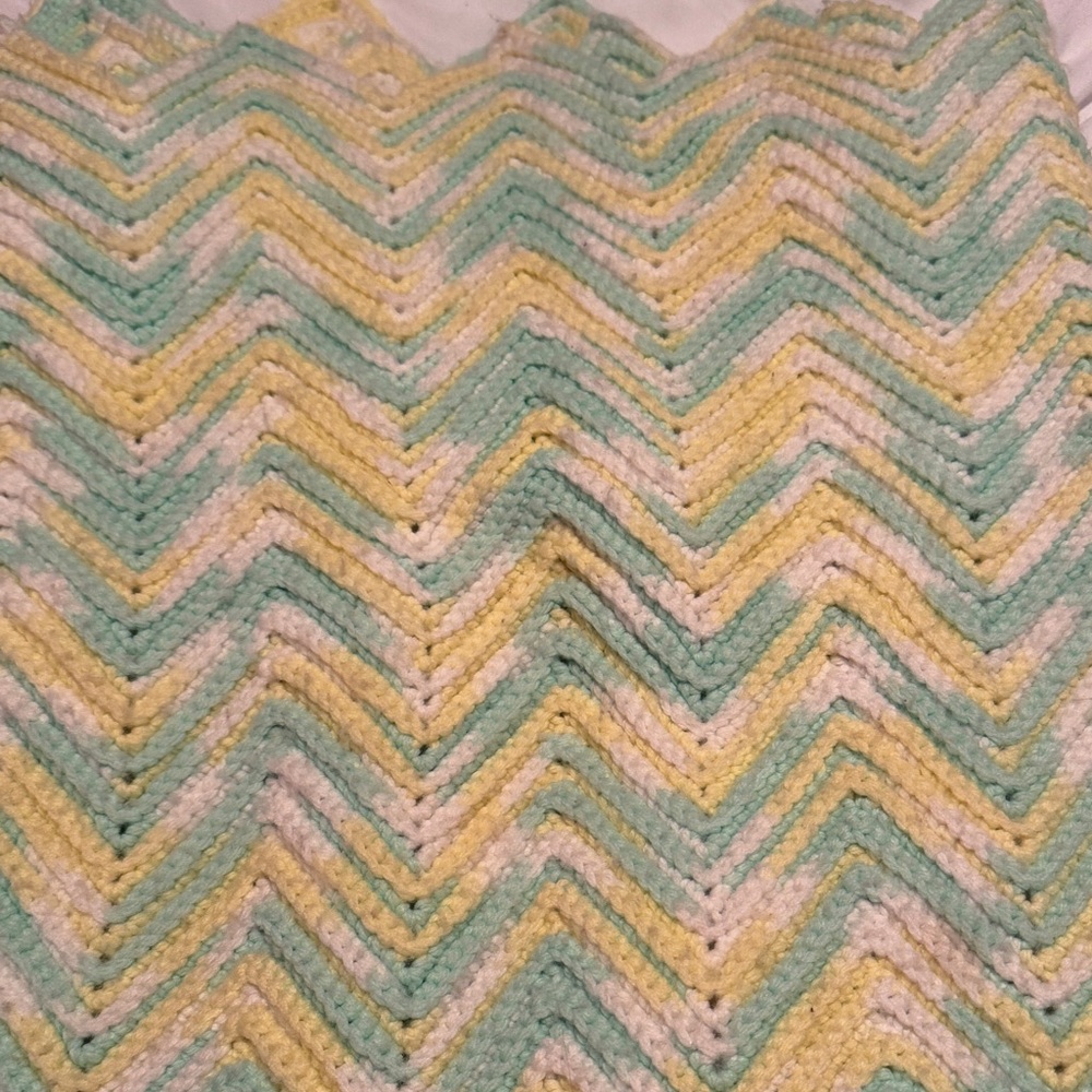 Handmade Chevron Crochet Baby Blanket in Pastel Yellow, Mint & White